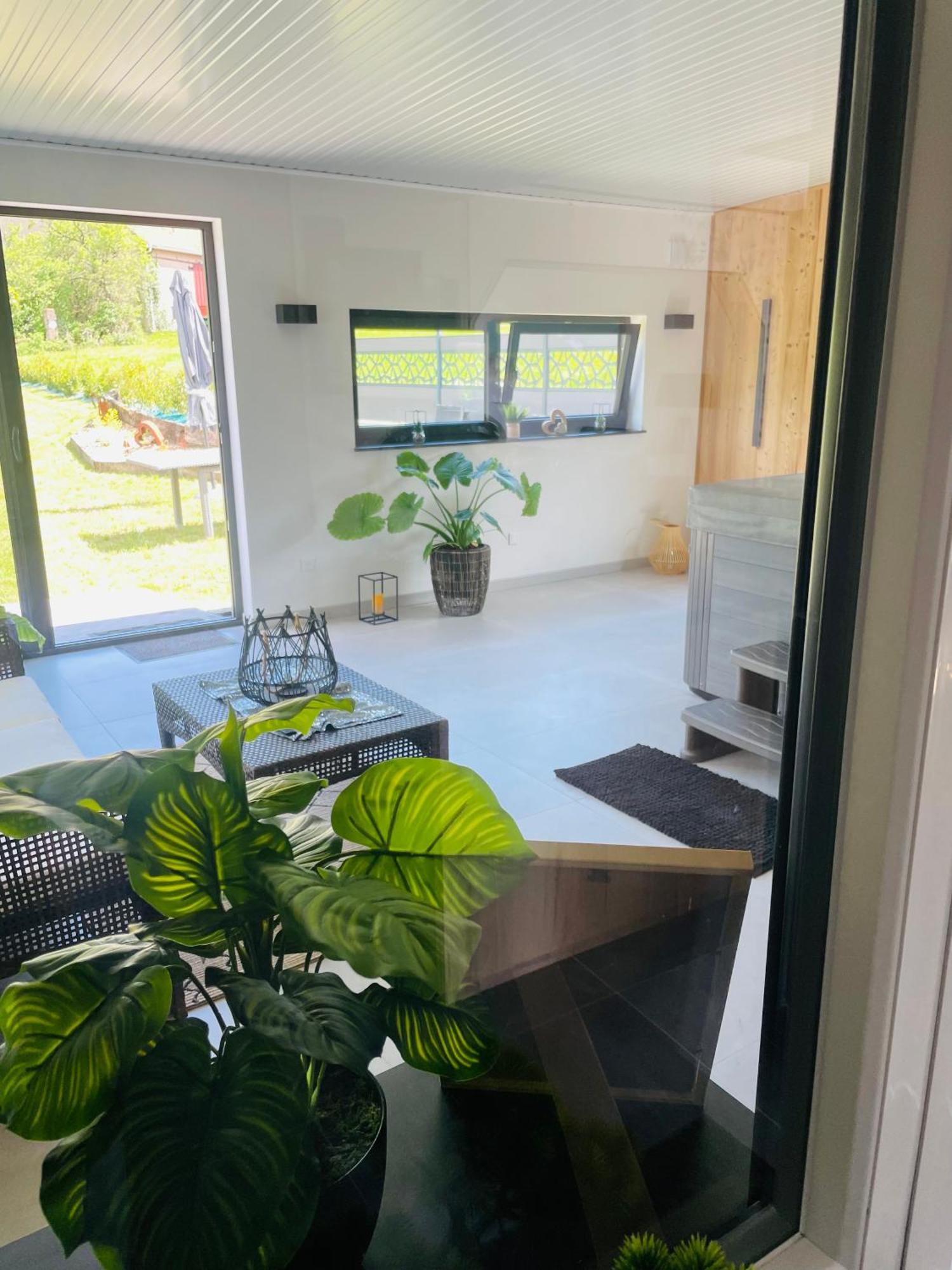 Maison Gite Chez Nounou Sauna Jacuzzi Jardin Arbore Etting Buitenkant foto